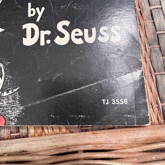 Dr. Seuss The 500 Hats of Bartholomew Cubbins, Vintage 1966 Paperback Scholastic - Picture 2 of 9